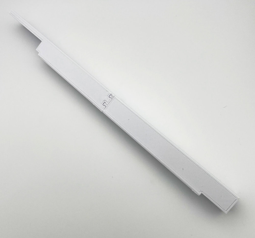 Abdeckleiste für das WC-Fach der aktuellen 500er Serie des Eriba Troll Bildbeschreibung:
Darstellung der Abdeckleiste für das WC-Fach der aktuellen 500er Serie des Eriba Troll. (zusammengesteckt)